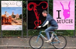 La preservació de la imatge corporativa (d'una empresa, d'un organisme públic, d'un producte o, en aquest cas, d'un esdeveniment) és cabdal per evitar que tercers es puguin aprofitar econòmicament del que no inventaren ells. 