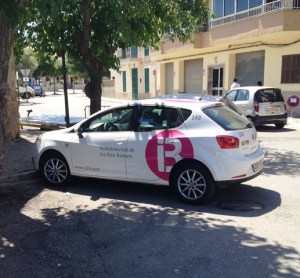 Cal no confondre els ous amb les tempores: no oblidem mai que, als redactors de Díngola ens podria succeir el mateix que als d'IB3, sense tenir-ne (ni nosaltres ni ells) cap culpa. 