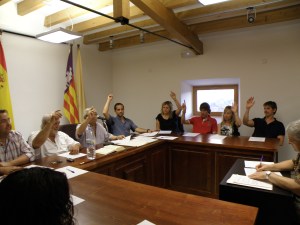 L'Ajuntament de Sineu no exigeix català en cap nova plaça de treballador.