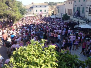 La concentració de gent preocupa l'Ajuntament.  