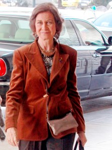 54982_reina-sofia-irene-grecia-atenas-homenaje-rey-pablo-grecia