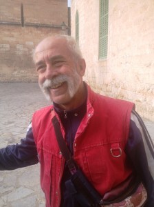 Toni 'Taló' ha estat el responsable de penjar la senyera.