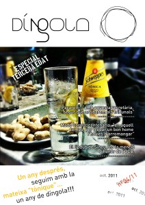 Els primers números de la revista no incorporaven el llaç en el logo.