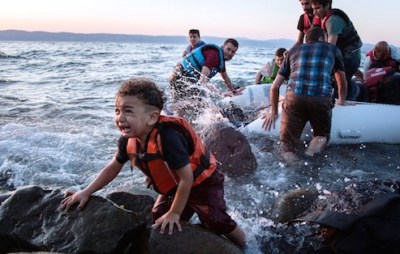  ens és fàcil donar quan es tracta de necessitats o conflictes que ocorren lluny de nosaltres i a gent que ‘no molesta’ perquè precisament és enfora. (foto: ACNUR)