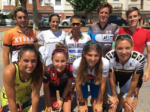 La selecció balear, amb Biel Confit enmig. 