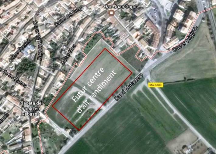 El CAR (centre d'alt rendiment) de l'empresa de Claassen es situarà entre les carreteres de Sant Joan i de Petra, devora el camp d'en Pineta. 