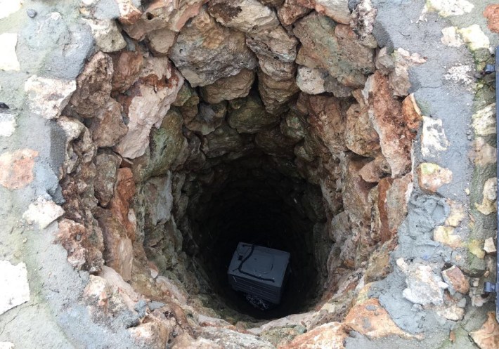 C5A08549-F935-48E7-90EB-0884B2859A43