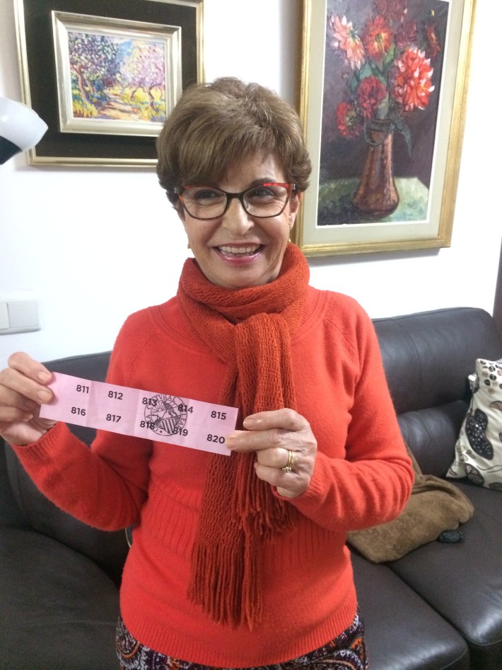 DBC8E71E-1469-468A-91E8-2AC402505DC3