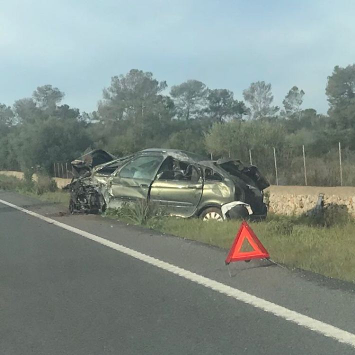 Foto del vehicle sinistrat [Díngola]